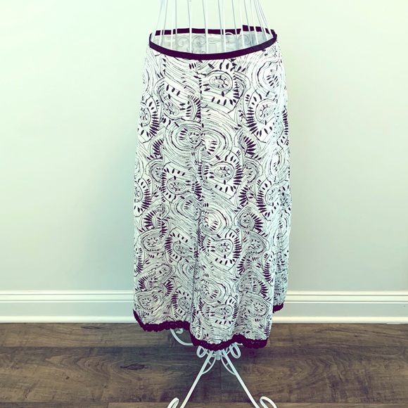 Style & Co. Dresses & Skirts - Women’s Style & Co White & Black Print Skirt Sz 14